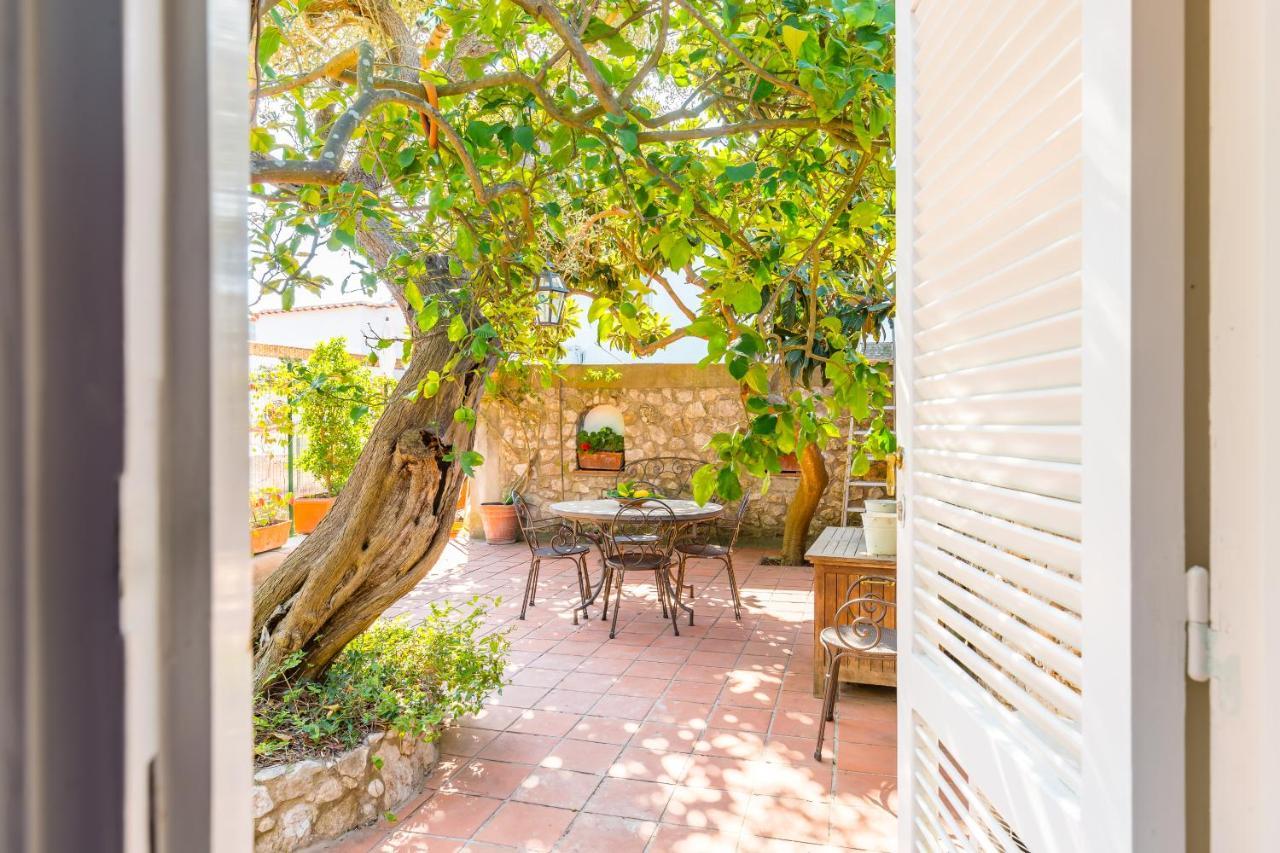 Capri Turquoise By Napoliapartments ภายนอก รูปภาพ