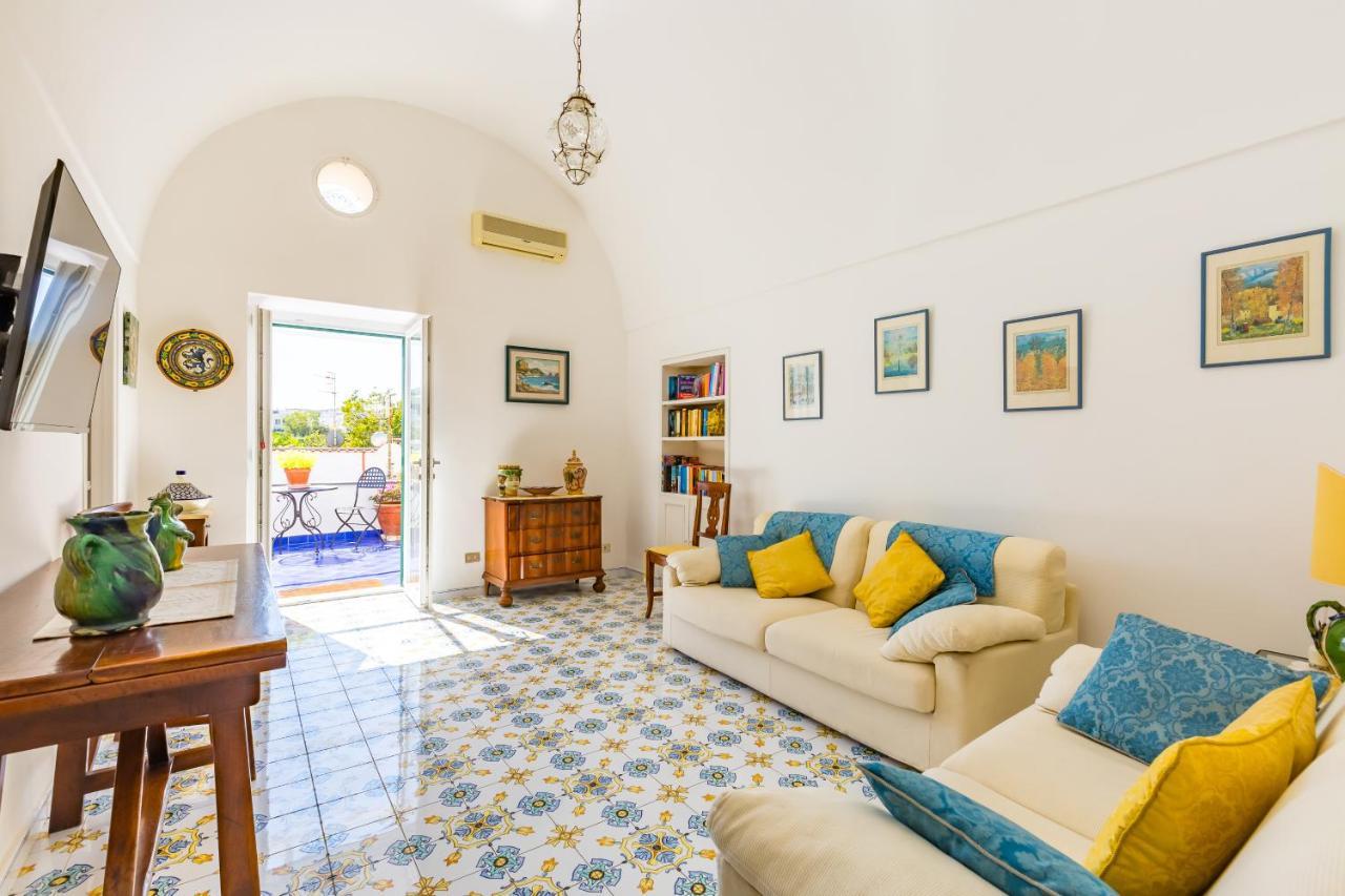 Capri Turquoise By Napoliapartments ภายนอก รูปภาพ