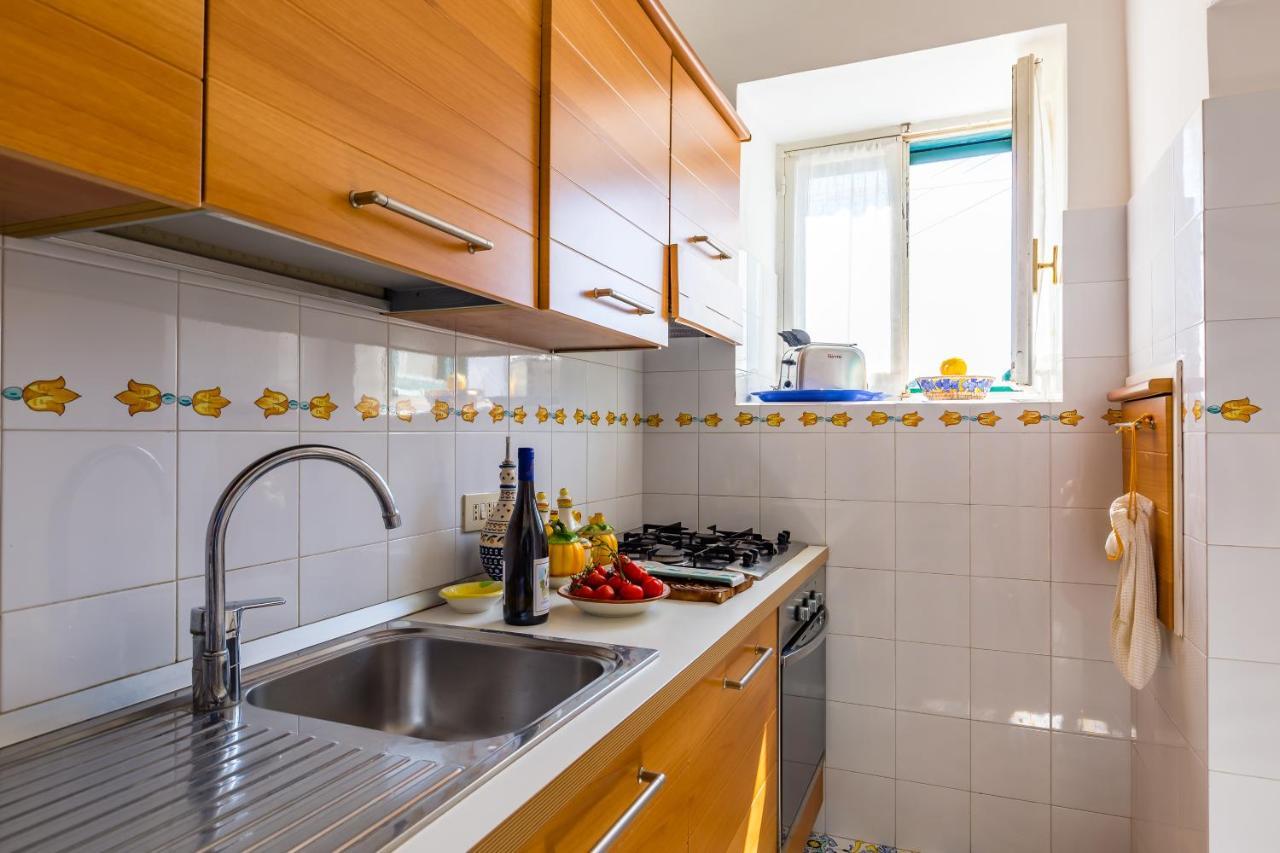 Capri Turquoise By Napoliapartments ภายนอก รูปภาพ