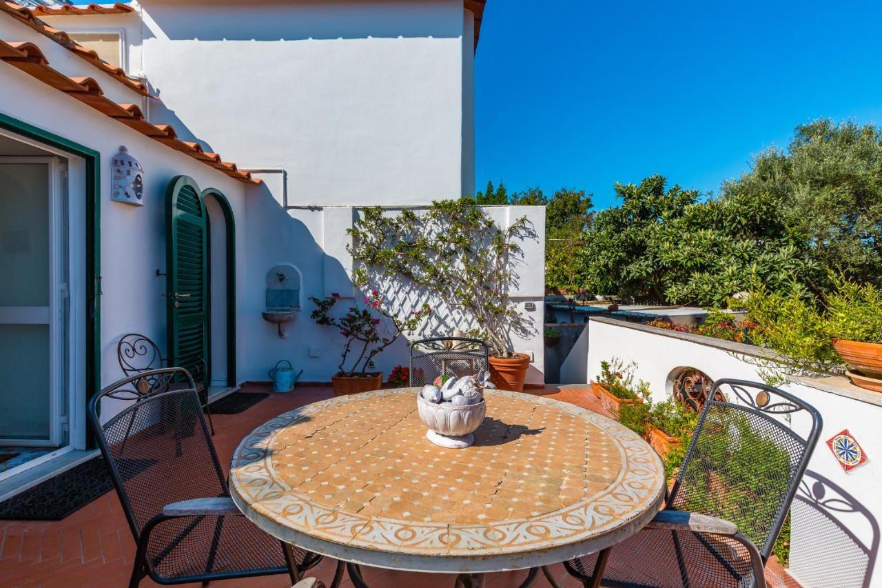 Capri Turquoise By Napoliapartments ภายนอก รูปภาพ