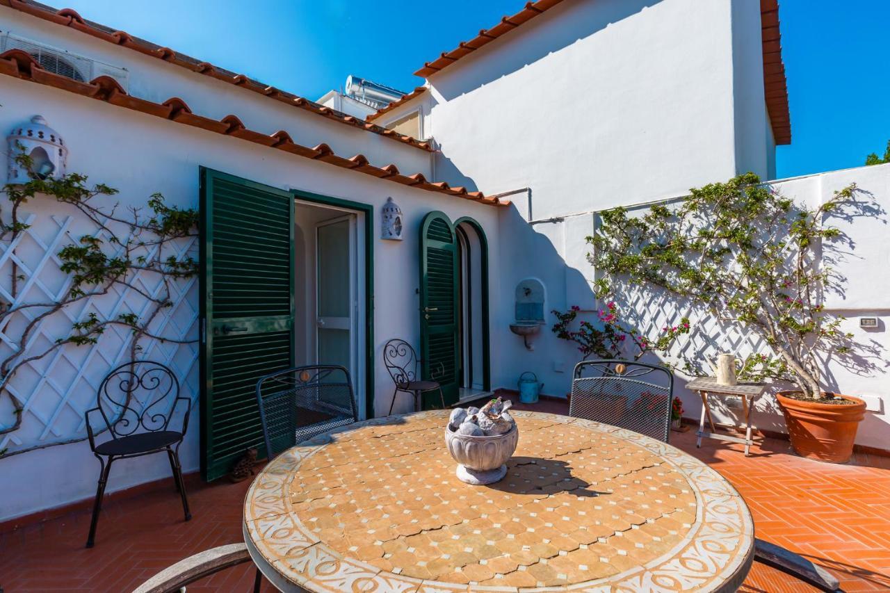 Capri Turquoise By Napoliapartments ภายนอก รูปภาพ