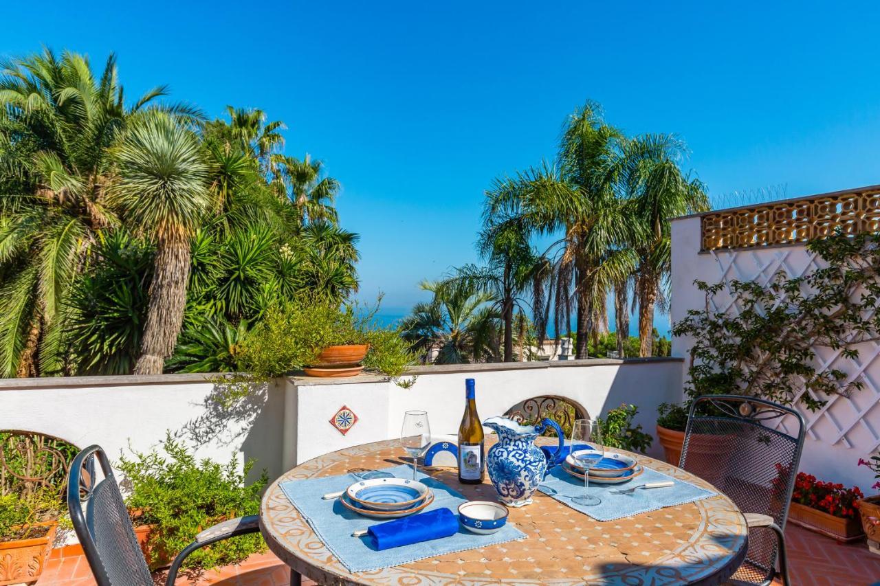Capri Turquoise By Napoliapartments ภายนอก รูปภาพ